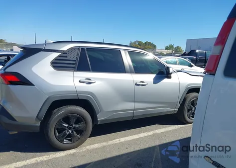 2021 Toyota Rav4 Xle из США, поврежденный, VIN 2T3W1RFV4MW113529